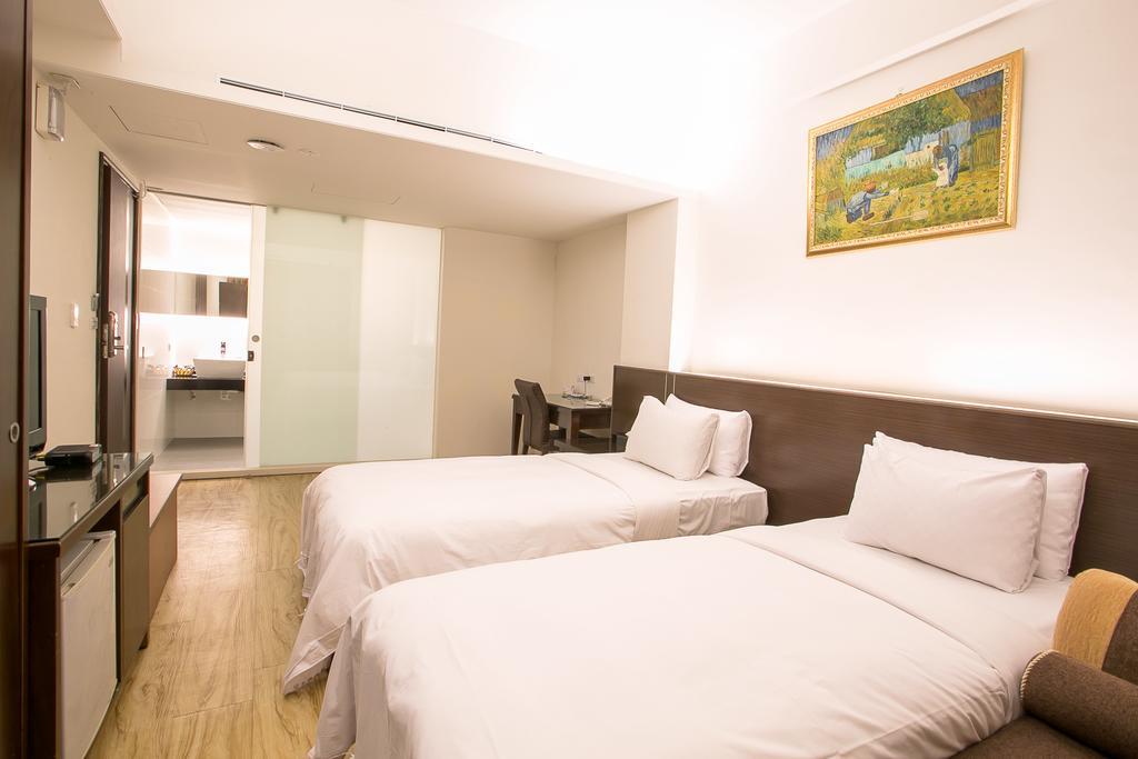 Huang Shin Business Hotel-Chung Kang Тайчжун Экстерьер фото